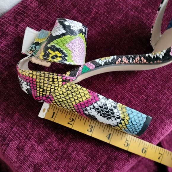 Women's Multicolor Snakeskin Ankle Strap Block Heel Sandal Size 39 - Picture 6 of 9